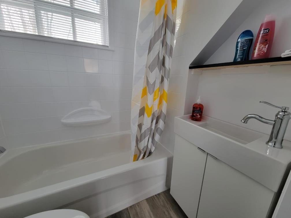 Aux 4 vents - Auberg'Inn Carleton-sur-Mer Kamer foto