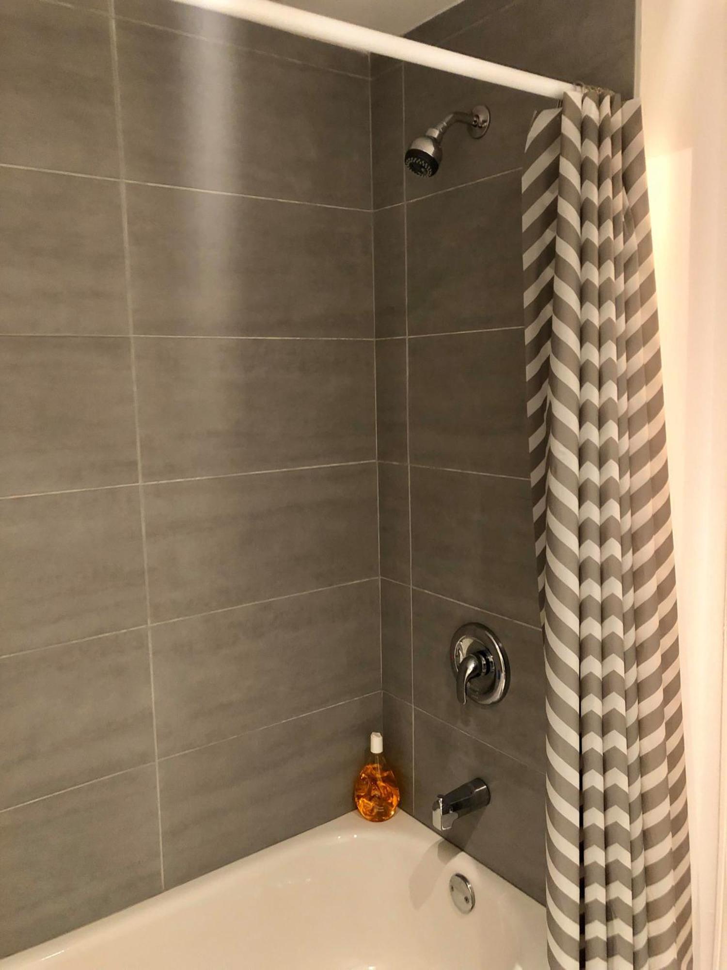Aux 4 vents - Auberg'Inn Carleton-sur-Mer Kamer foto